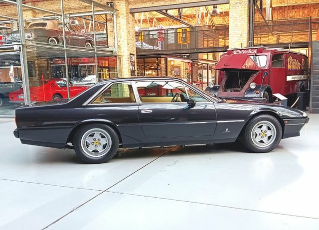 Ferrari 412i - Schweizer Modell mit 5Gang-Schaltgetriebe