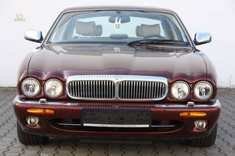Thumbnail von Jaguar Daimler Super V8 version longue 1 an de garantie