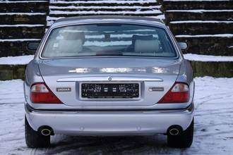 Thumbnail von Jaguar XJ 3.2 Executive à conduite à droite 3 ans de garantie