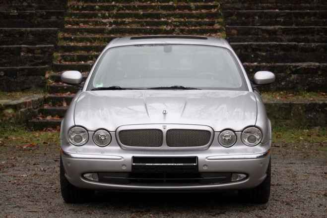 Jaguar Top gepflegter XJR mit 3 Jahre Garantie