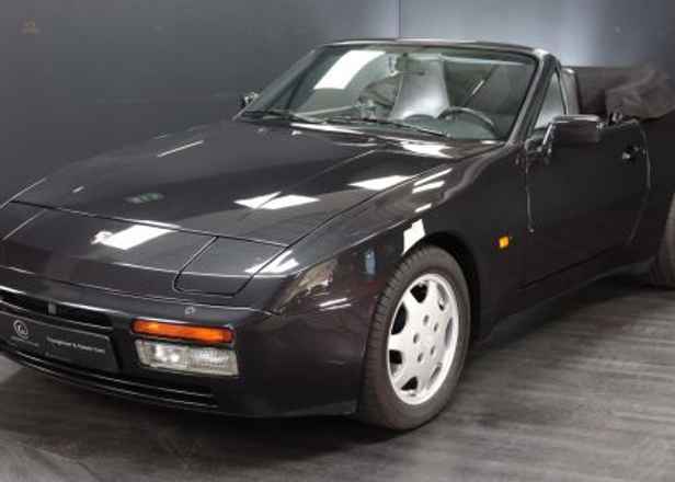 Porsche 944 Turbo Cabriolet