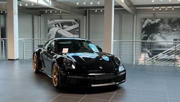 Thumbnail von Porsche 992 Turbo S - 1st owner - approved - 2027