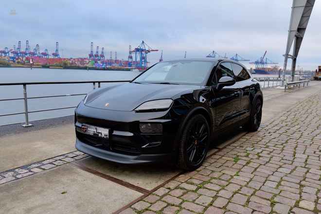 Porsche Macan Electric 4