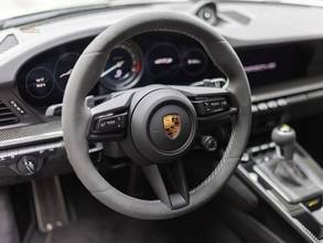 Thumbnail von Porsche 992 GT3 in chalk, full bucket seats, carbon, lift