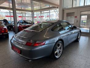 Thumbnail von Porsche 996 Carrera 2 Coupé - 6-Gg. - Erstlack - 81tkm!