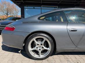 Thumbnail von Porsche 996 Carrera 2 Coupé - 6-Gg. - Erstlack - 81tkm!