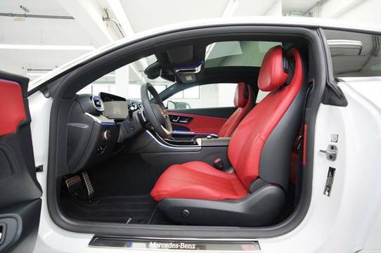 Mercedes-Benz CLE 180 Coupe EDITION AMG LINE / PANORAMA   +++