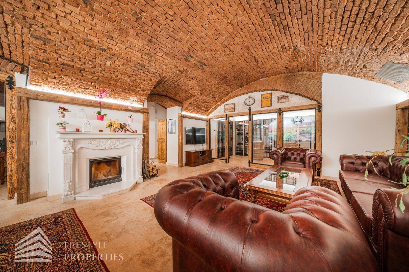 Thumbnail von Einzigartiger vollausgestatteter Weinkeller in einem generalsanierten Jahrhundertwendehaus