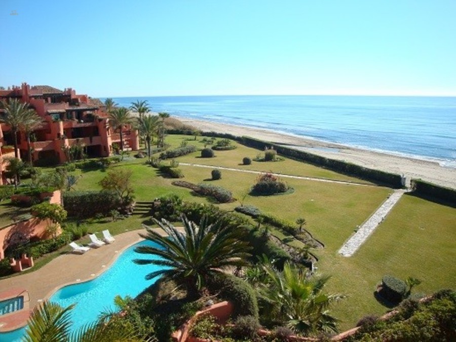 Luxus-Wohnung in Los Monteros R2152969