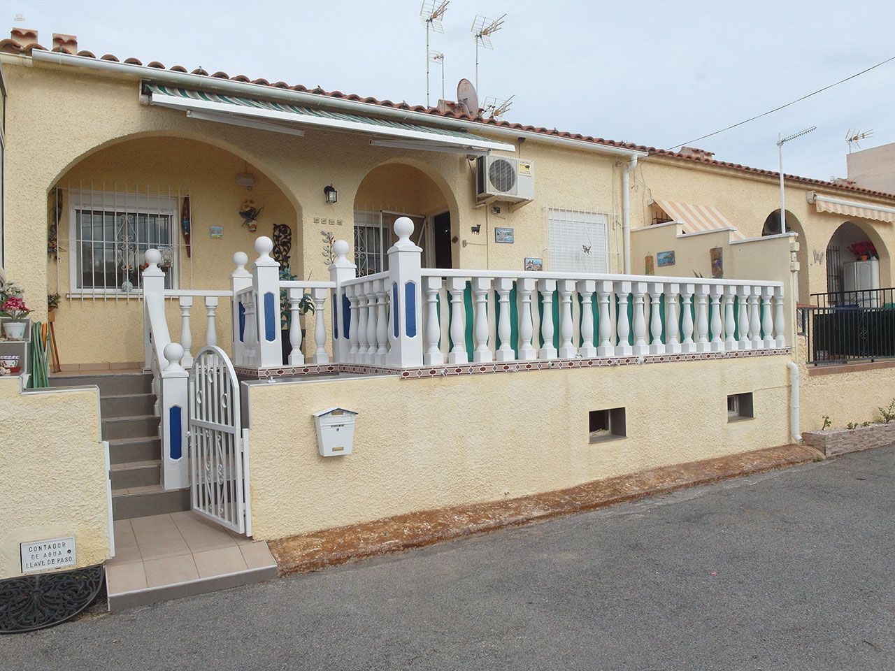 ***Reihenhaus in Top-Zustand mit wunderschönem Ausblick***