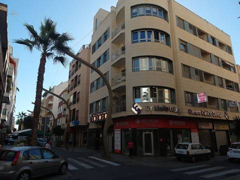 ***Attraktive Komfortwohnung im Herzen der Stadt mit 3 Schlafzimmern  und 2 Bädern***