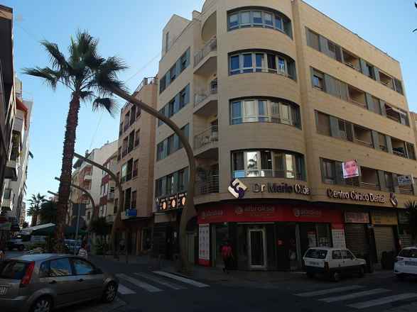 ***Attraktive Komfortwohnung im Herzen der Stadt mit 3 Schlafzimmern  und 2 Bädern***