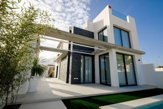 Thumbnail von ***Exklusive 4-Zimmer-Villen mit Privatpool nur 100 m vom Meer***