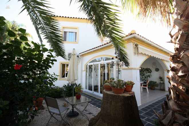 ***Charmante Villa in El Vergel mit kleinem Appartement ca.500 m zum Strand***