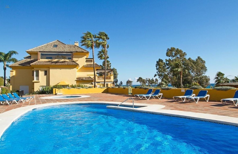 Luxus-Villa in Rio Real R2680922