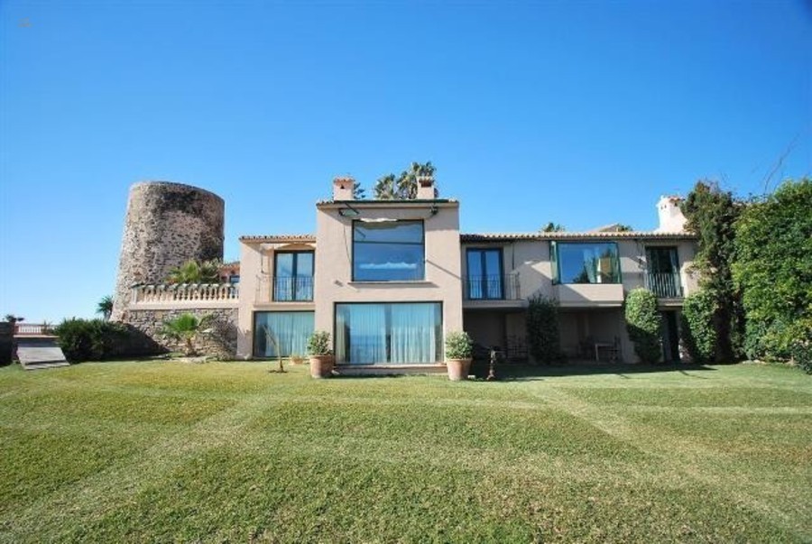 Luxus-Villa in Mijas Costa R2685317