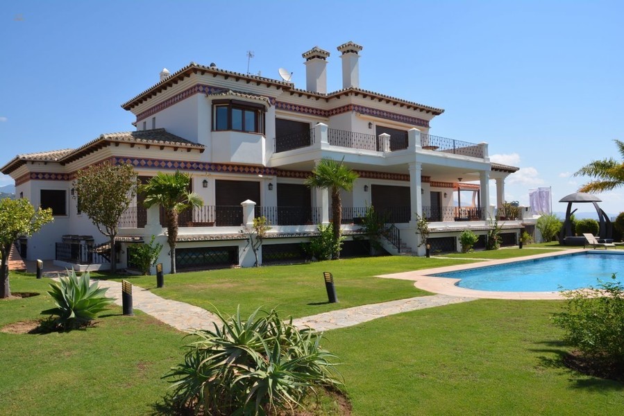 Luxus-Villa in Benahavis R2778229