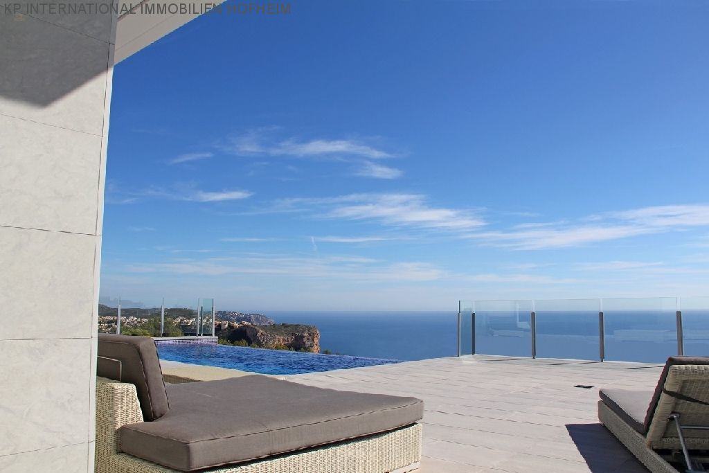 ***Villa in BENITACHELL***