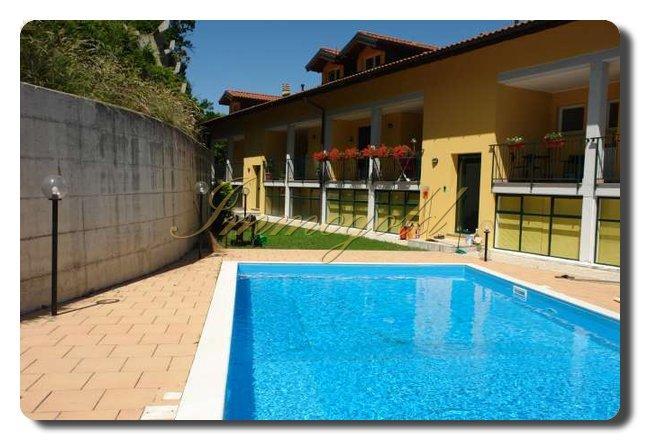 Immogold tolle zwei Zimmer Wohnung mit Terrasse