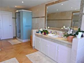 Thumbnail von Luxus-Villa in El Paraiso R848545