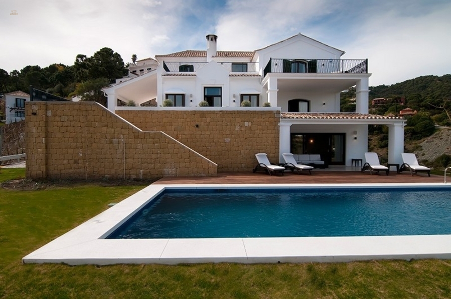 Luxus-Villa in Benahavis JRP297S