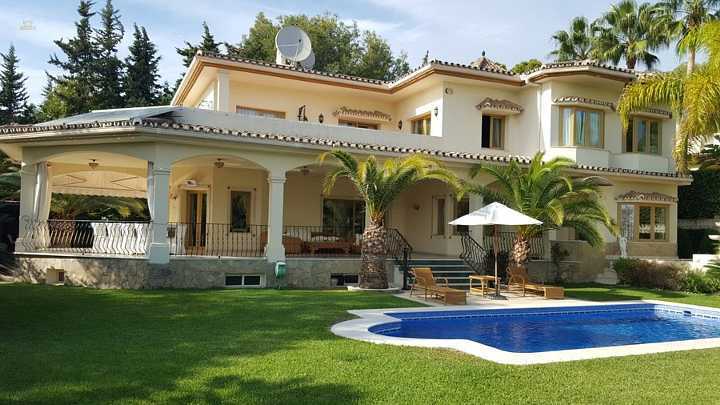 Luxus-Villa in Sierra Blanca R2784890 