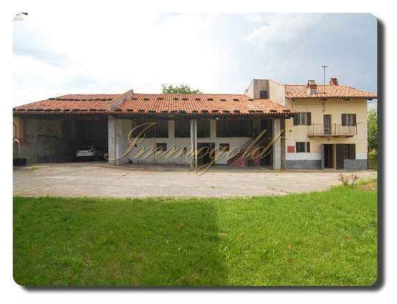 Immogold Landhaus in Panorama- und sonniger Lage