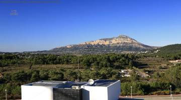 Thumbnail von ***Neubauvilla Elide auf riesigem Grundstück mit einzigartiger Aussicht***