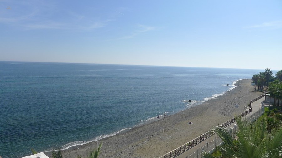 Luxus-Wohnung in Marbella R2731856