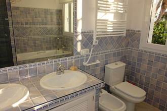 Thumbnail von ***EBENERDIGE MODERNE VILLA IN DER SIERRA BLANCA AUF DER GOLDENEN MEILE VON MARBELLA***