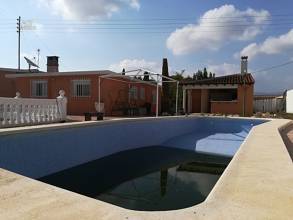 Thumbnail von ***Villa auf großzügigem Grundstück mit Swimmingpool im Raum Busot***