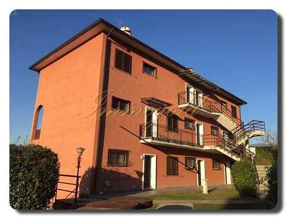 Immogold aparte zwei Zimmer Wohnung in ruhiger und sonniger Lage