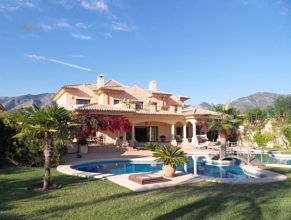 Thumbnail von Luxus-Villa in Mijas Costa R680017