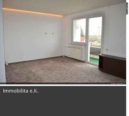 Bezugsfreie helle 3-Raumwohnung mit Balkon und ETW