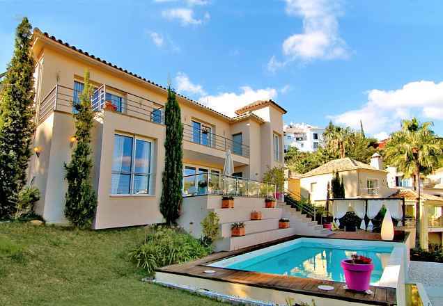 Luxus-Villa in Benahavis R2807132