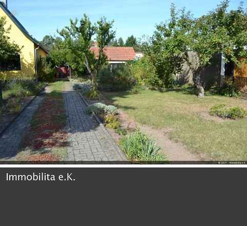 Baugrundstück mit kleinem Häuschen