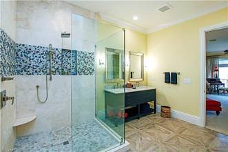 Thumbnail von 2490 McGregor Boulevard