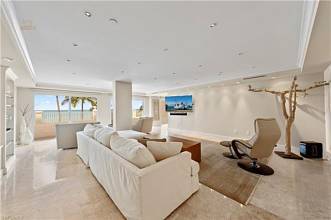 Thumbnail von 3377 Gulf Shore N Boulevard 1C