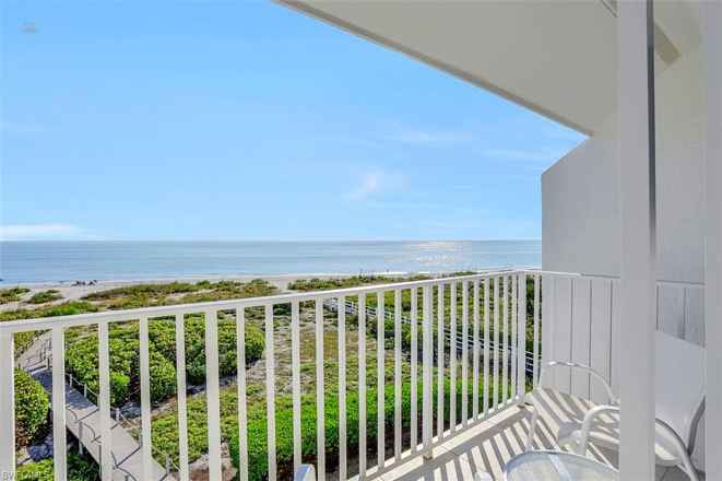 2959 W Gulf Drive 301