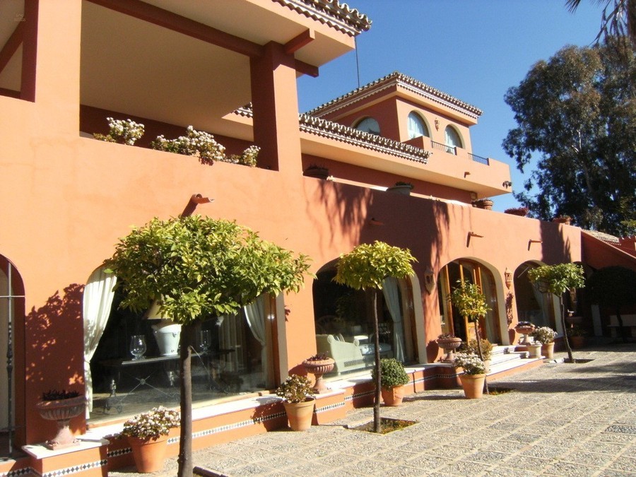Luxus-Villa in Estepona R2527565