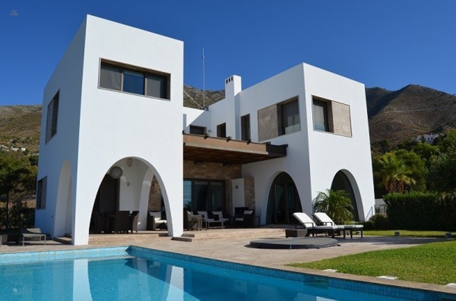 Luxus-Villa in Valtocado R2286269