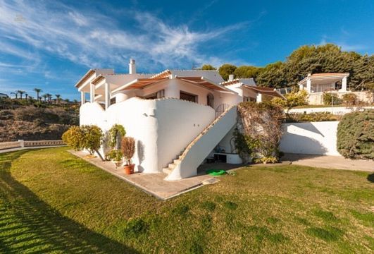 Luxus-Villa in Nerja R2124623 