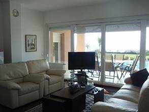 Thumbnail von Moderne Villa in sehr gefragter Lage direkt am Strand