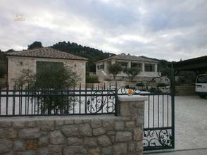 Thumbnail von Mediterranes Anwesen mit zwei Häusern am Meer