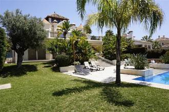 Thumbnail von Luxus-Villa in Las Chapas R2746250