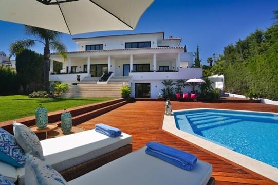 Luxus-Villa in Nueva Andalucia