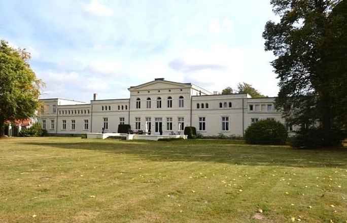 Exklusive Schlossanlage nahe Stralsund