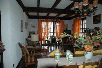 Thumbnail von Charmante Villa auf eigenem Hügel