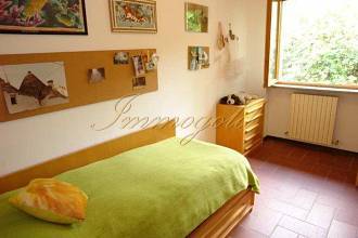 Thumbnail von Gepflegte, große Villa in Orts- und Seenähe mit Pool und Traumseeblick.