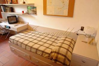 Thumbnail von Gepflegte, große Villa in Orts- und Seenähe mit Pool und Traumseeblick.